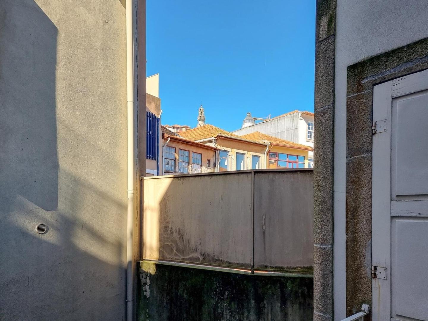Tente de luxe Loft With Balcony On City's Important Street *