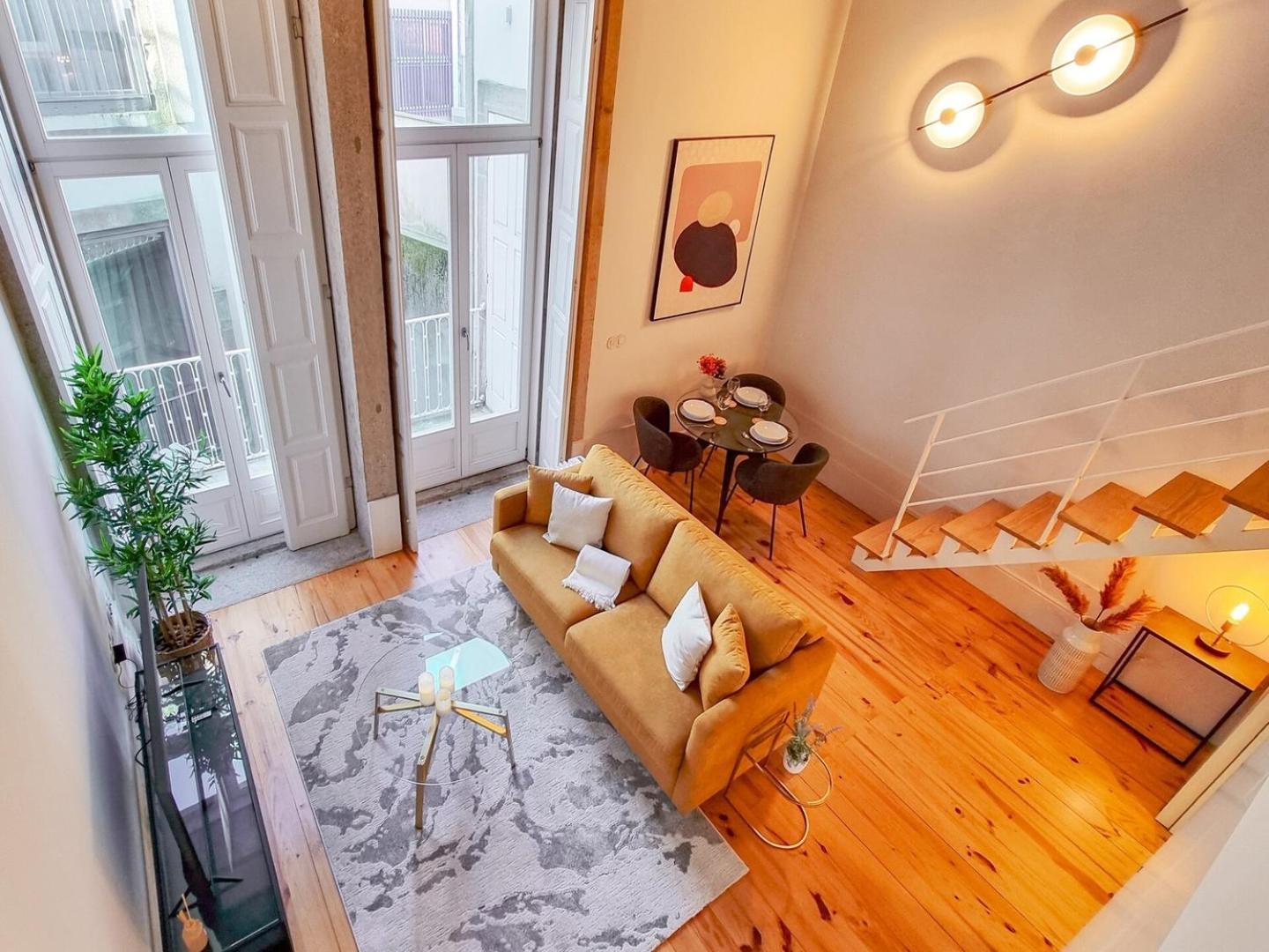 Loft With Balcony On City's Important Street Tente de luxe